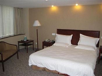 Greentree Inn Tianyi Plaza หนิงป่อ ภายนอก รูปภาพ